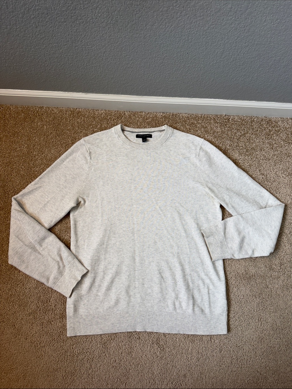 Banana Republic Light Gray Crewneck Sweater with Subtle Dark Gray Trim